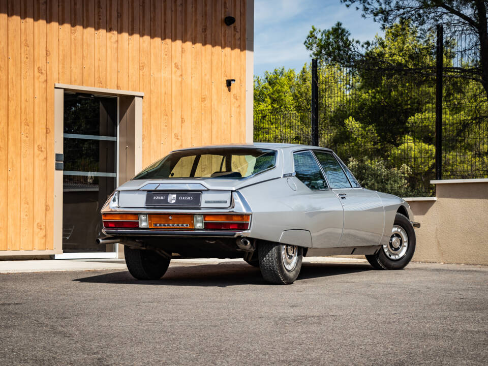 Image 2/50 of Citroën SM injection (1973)