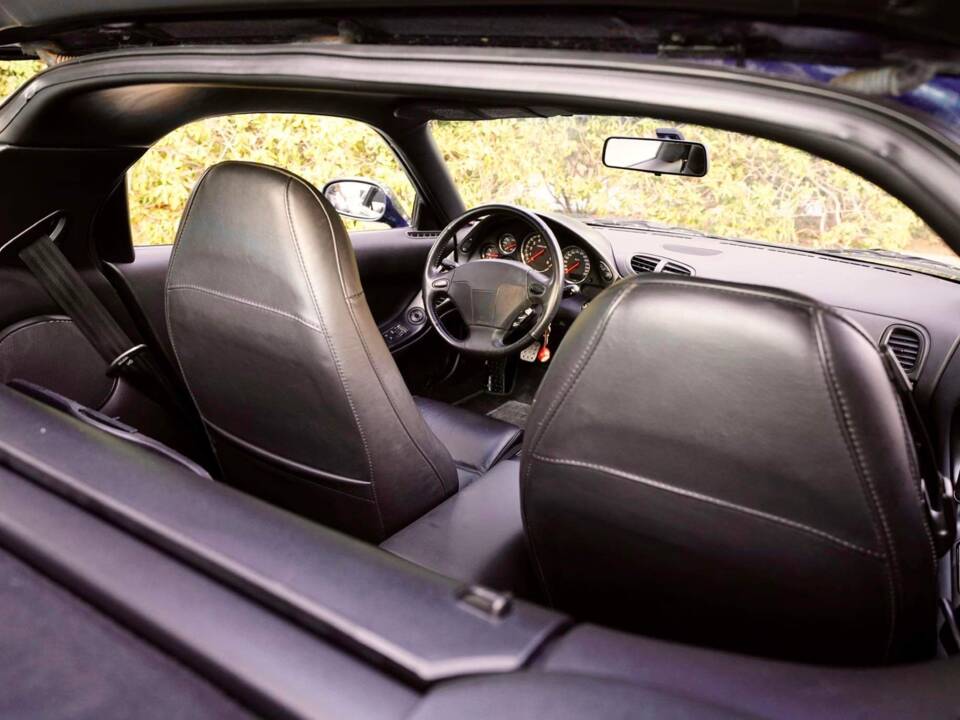 Bild 10/33 von Mazda RX-7 (1993)