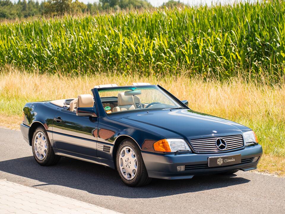 Image 2/44 de Mercedes-Benz 500 SL (1990)