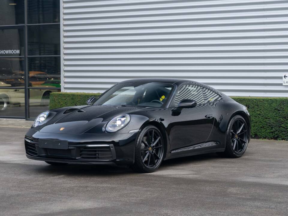 Image 3/30 of Porsche 911 Carrera (2022)