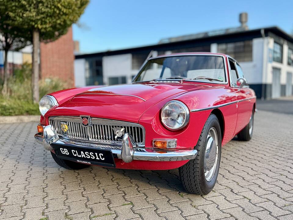 Bild 12/21 von MG MGC GT (1968)