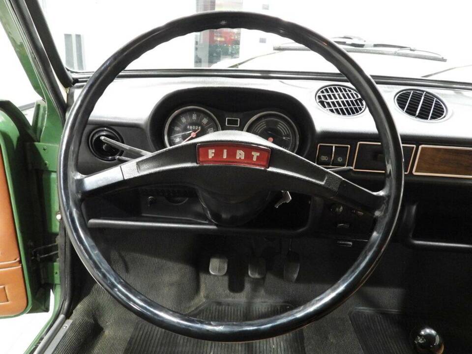 Immagine 6/15 di FIAT 128 Familiare (1970)