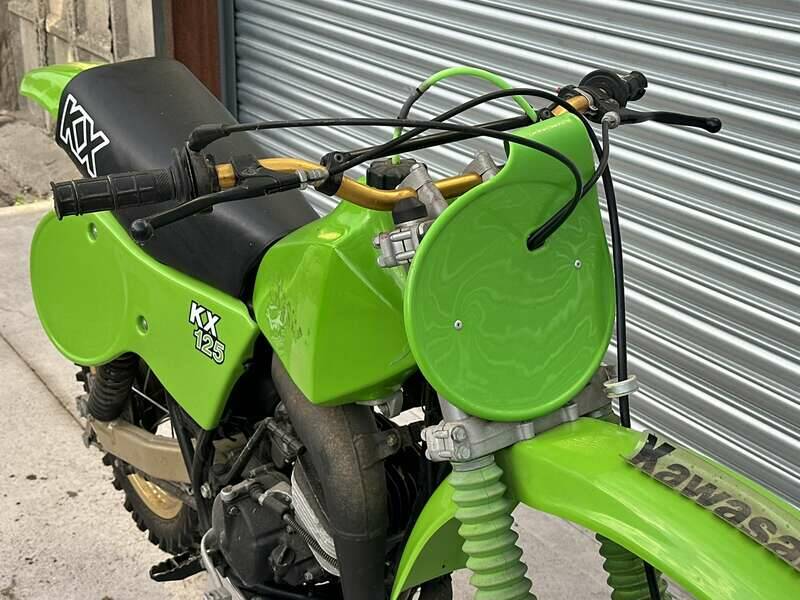 Image 15/15 of Kawasaki KX 125 (1981)
