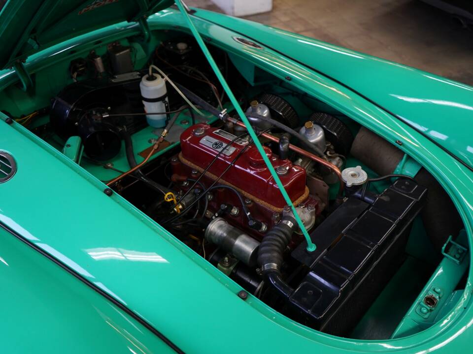 Image 28/39 de MG MGA 1500 (1958)