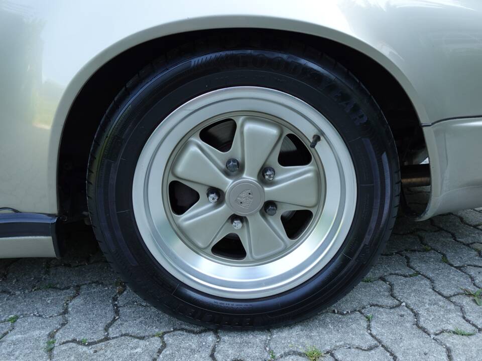 Image 40/40 of Porsche 911 Carrera 3.2 (1986)