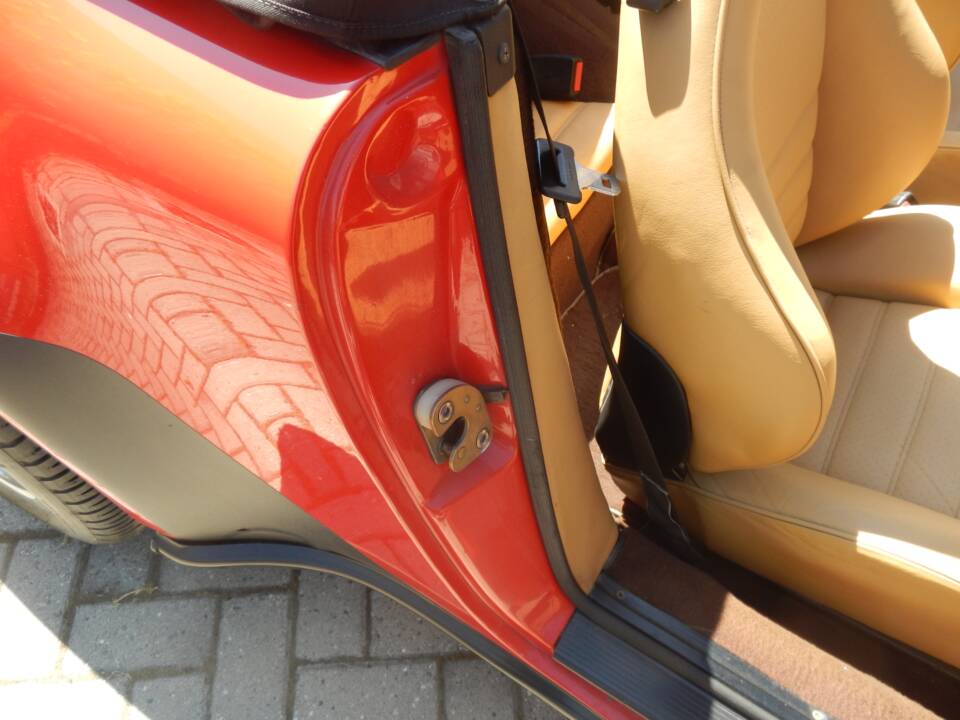Imagen 37/85 de Porsche 911 Carrera 3.2 (1986)
