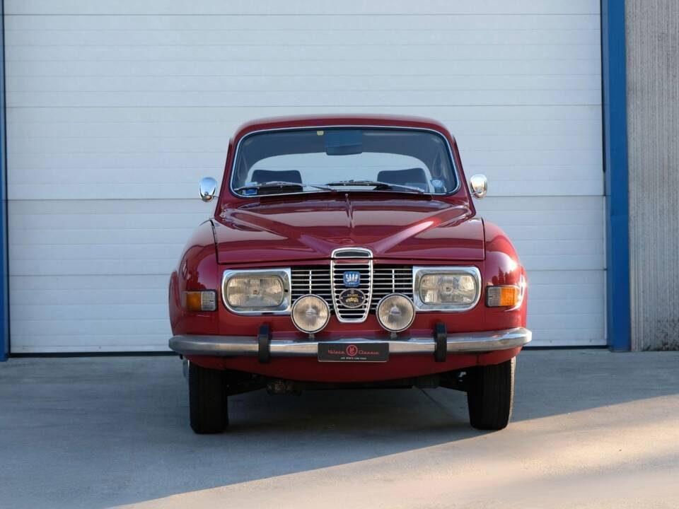 Image 2/59 de Saab 96 V4 (1971)