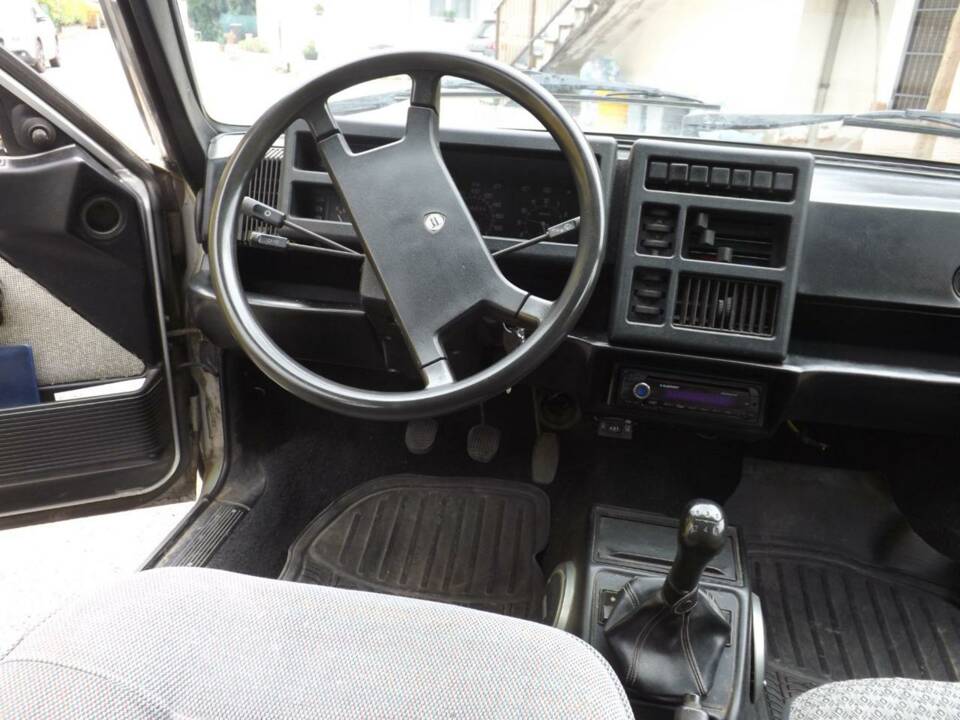 Afbeelding 13/50 van Lancia Delta (1984)