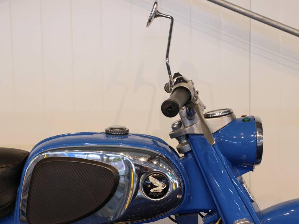 Bild 8/22 von Honda Super Cub C 110 (1900)