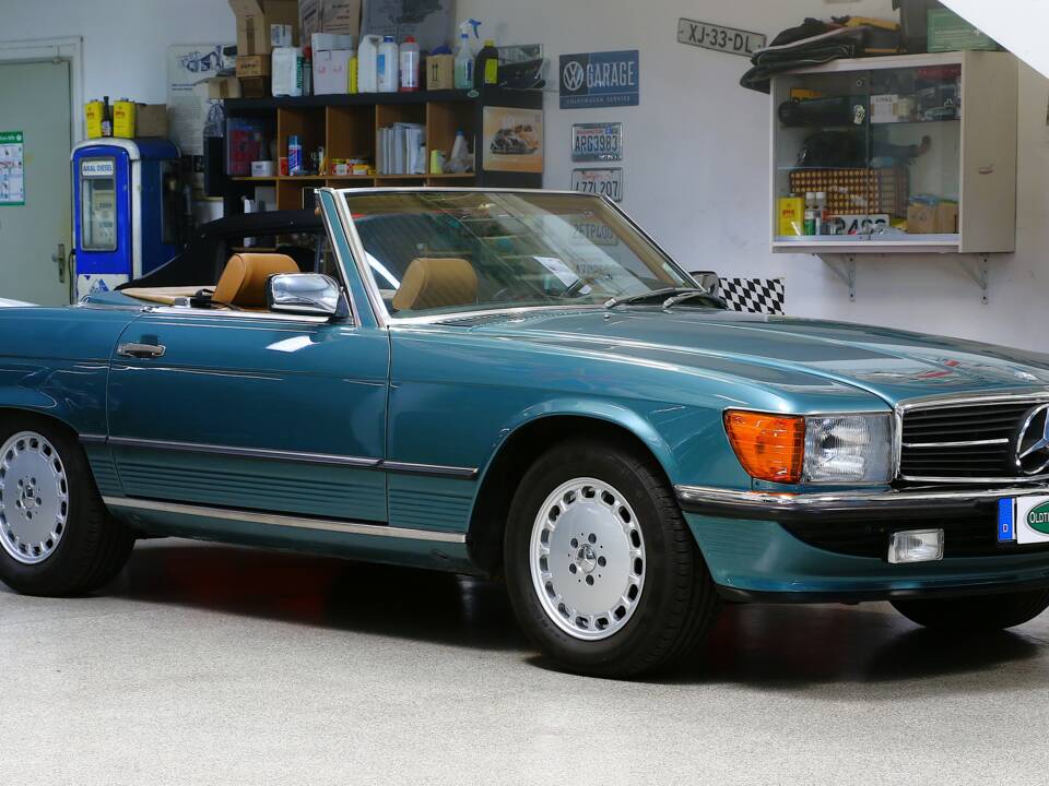 Image 4/25 of Mercedes-Benz 560 SL (1986)
