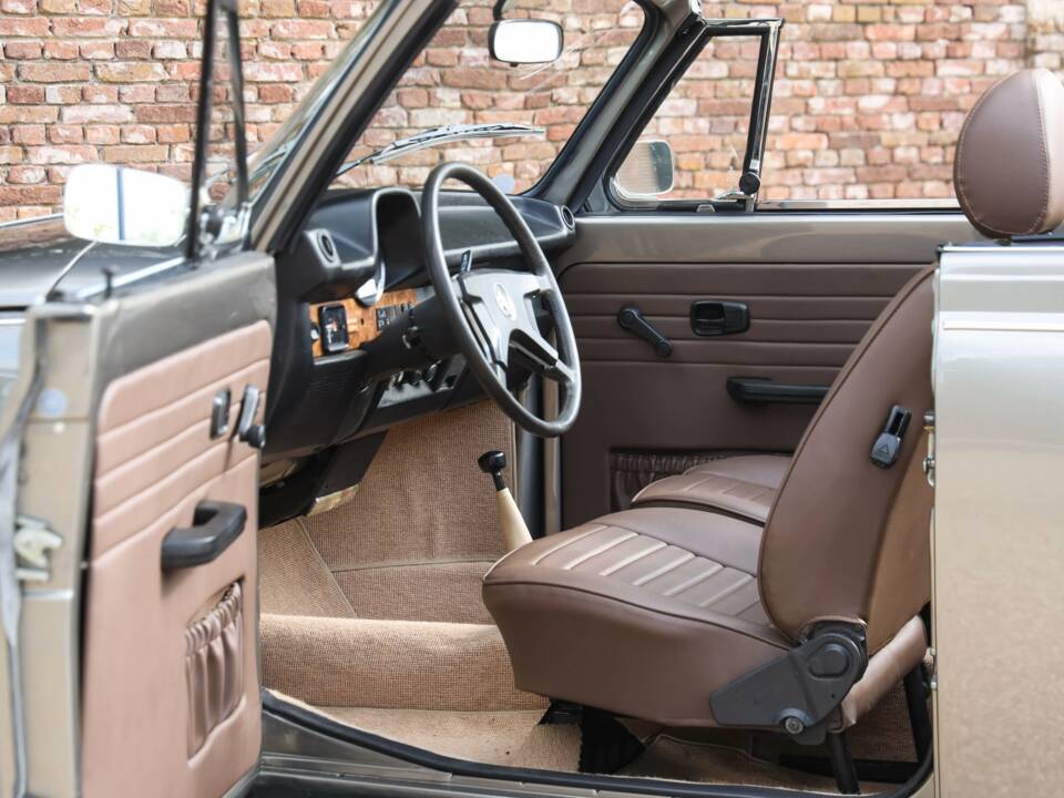 Image 3/50 of Volkswagen Beetle 1303 (1979)