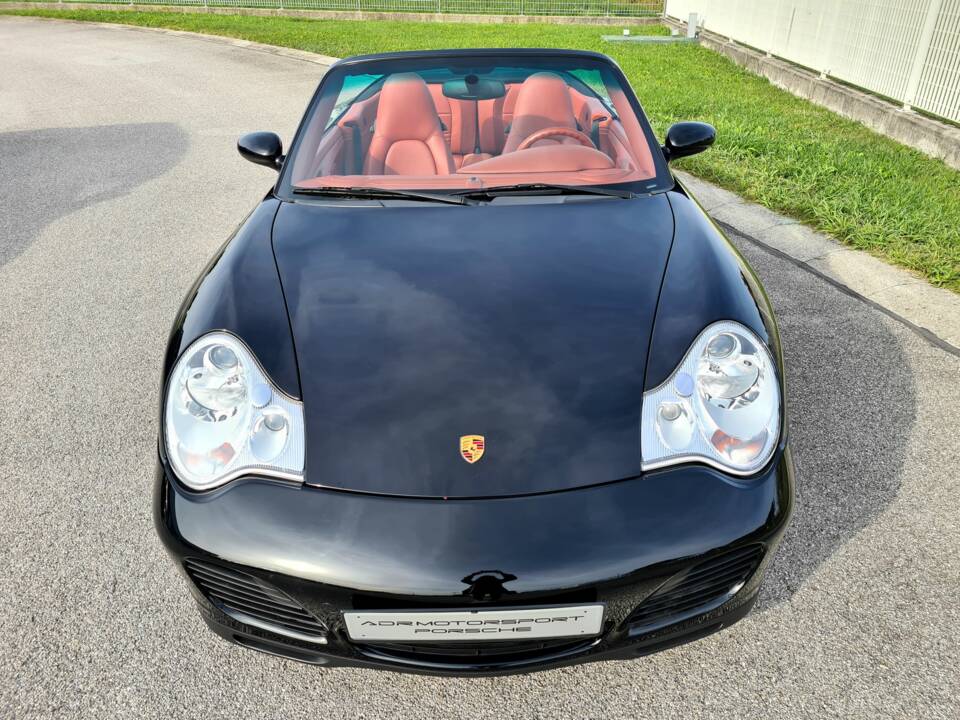 Bild 8/20 von Porsche 911 Carrera 4S (2005)