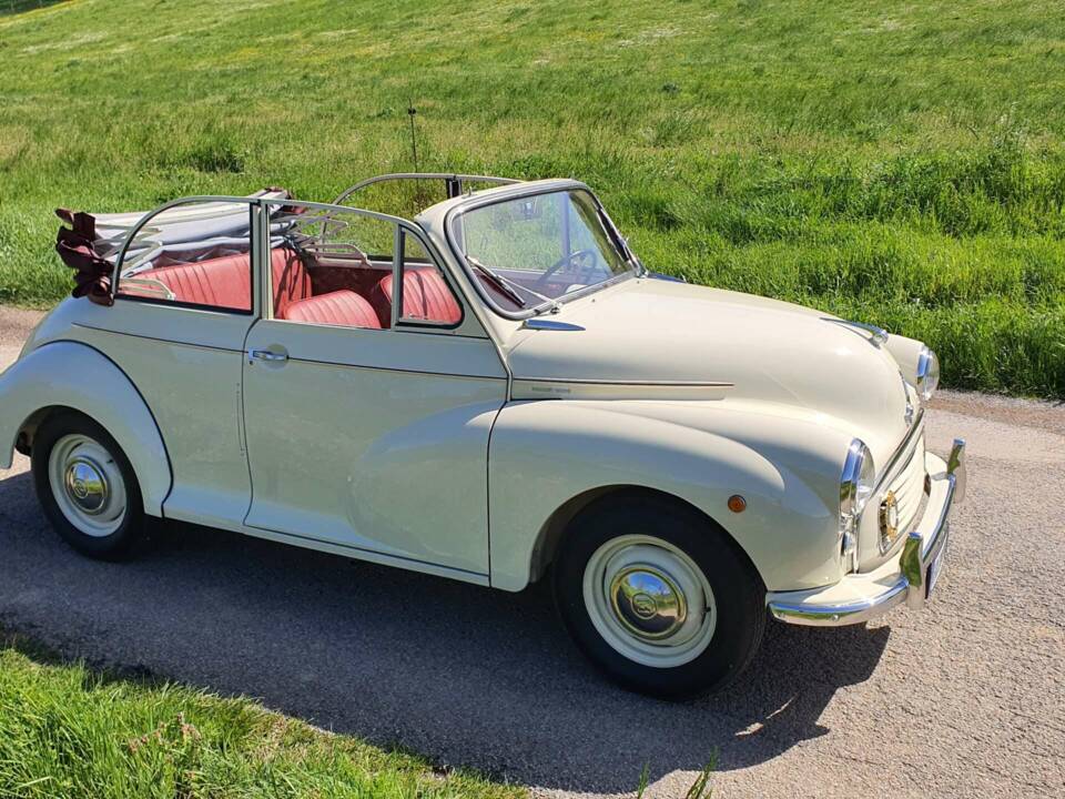 Image 21/45 of Morris Minor 1000 Tourer (1961)