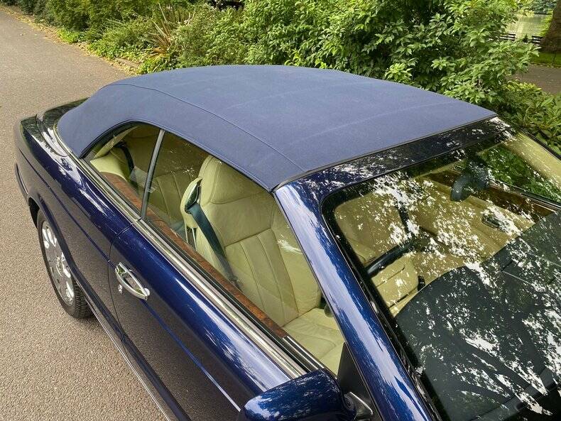 Afbeelding 28/50 van Bentley Azure (2007)