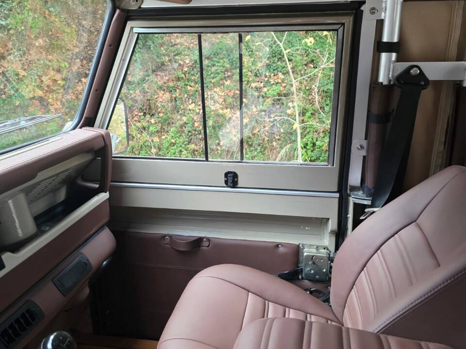 Afbeelding 7/21 van Land Rover Defender 90 (1997)