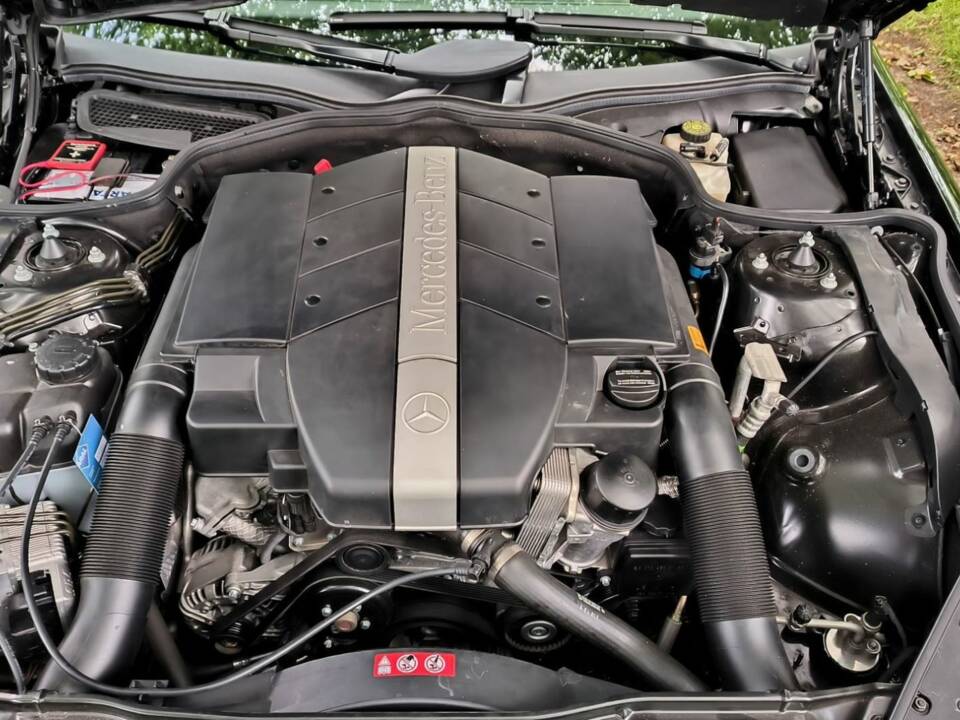 Imagen 32/58 de Mercedes-Benz SL 350 (2005)