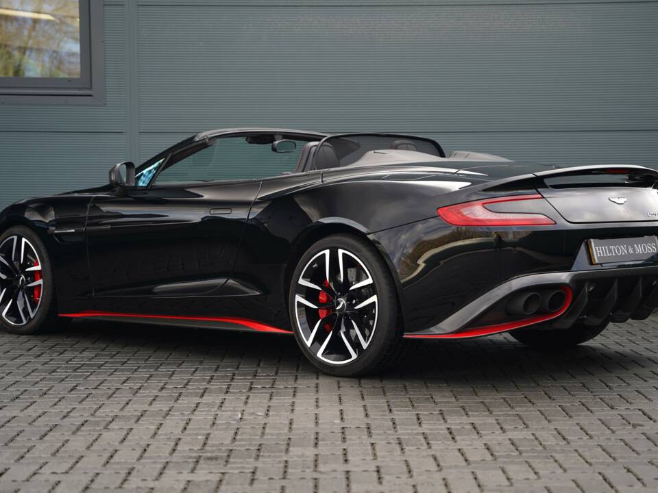Image 2/50 of Aston Martin Vanquish S Volante (2018)