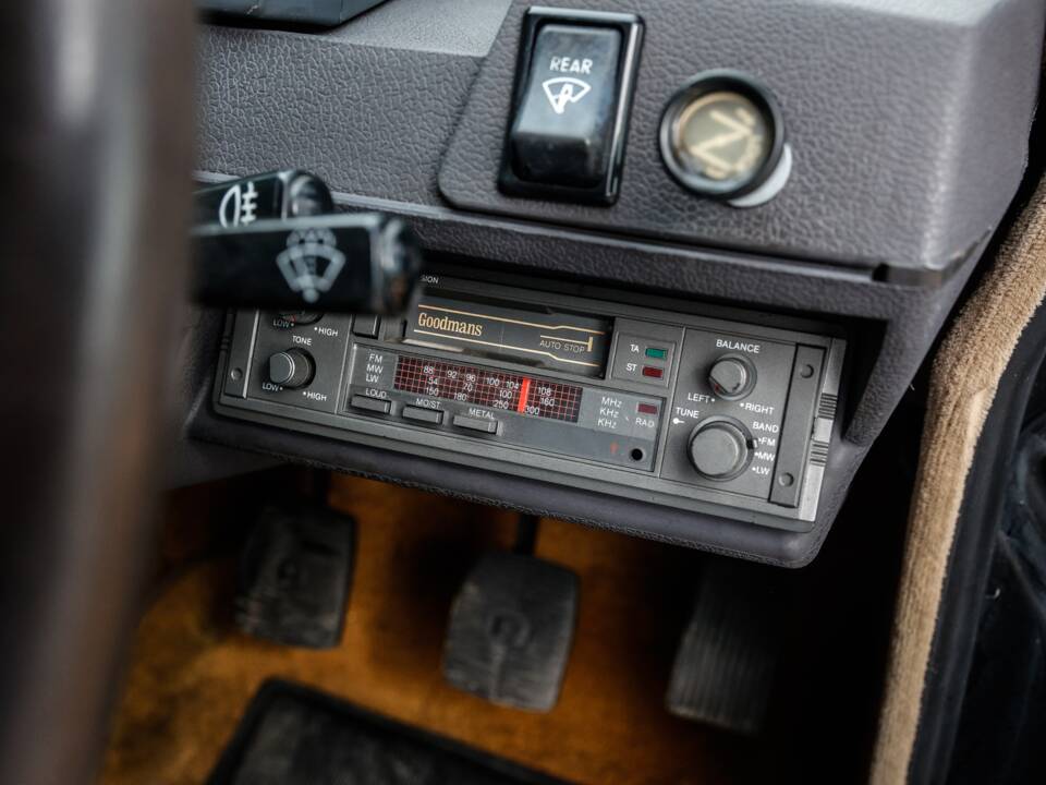 Imagen 29/38 de Land Rover Range Rover Classic (1983)