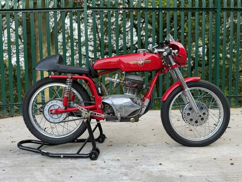 Bild 1/44 von Gilera 175 Extra Rossa (1958)