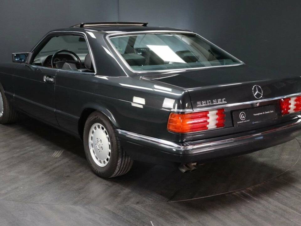 Image 4/30 of Mercedes-Benz 560 SEC (1989)