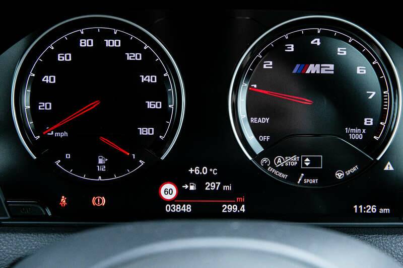 Image 15/45 of BMW M2 CS Coupé (2020)