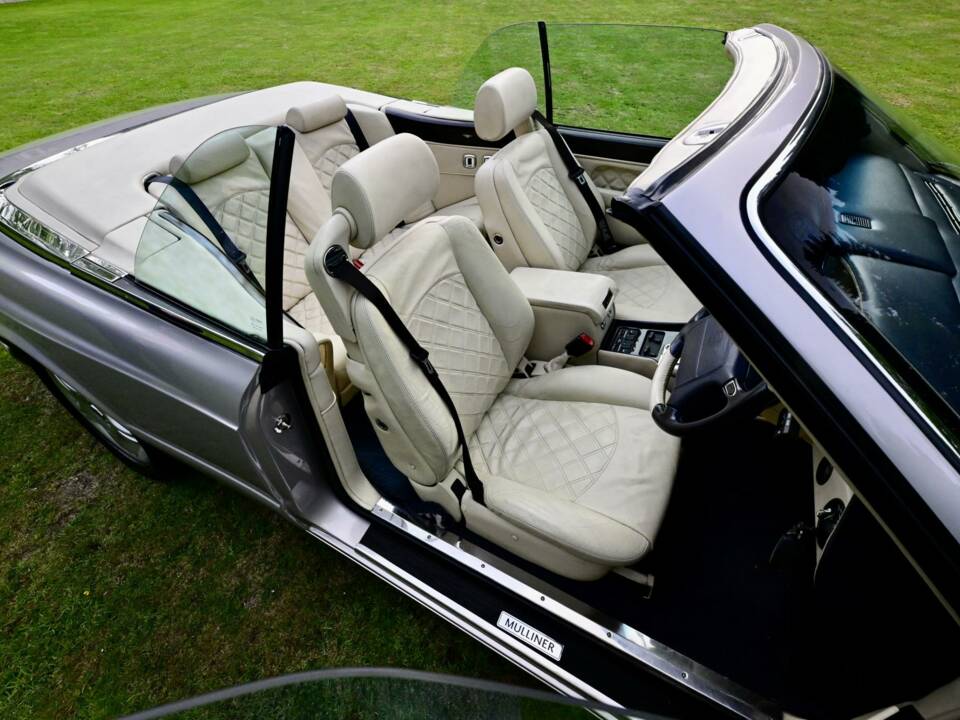 Bild 30/50 von Bentley Azure (2003)