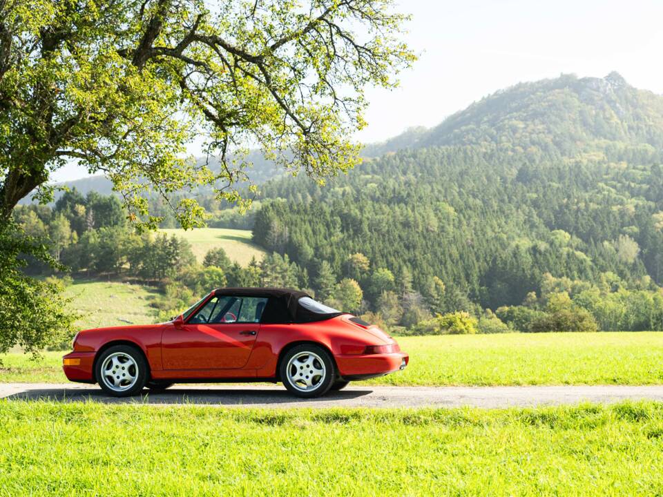 Image 5/30 of Porsche 911 Carrera 2 (1991)