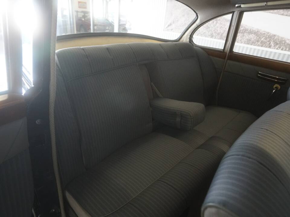 Image 11/33 of BMW 3200 S (1961)