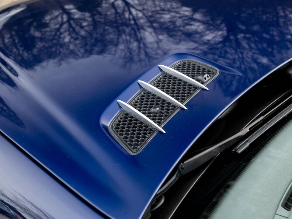 Image 15/42 of Mercedes-Benz SL 65 AMG (2006)