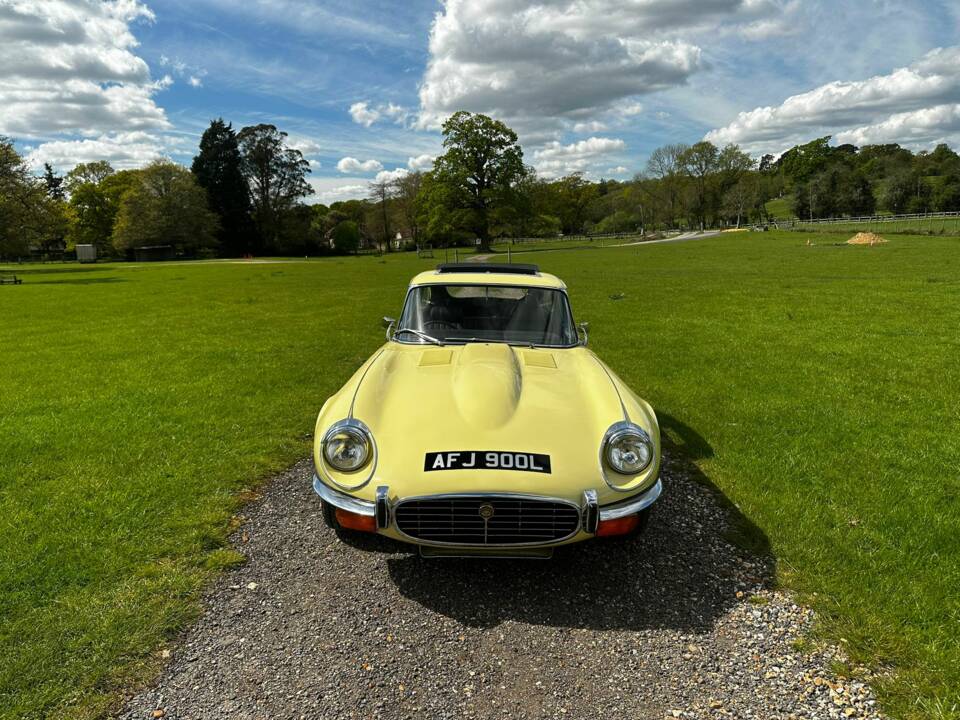 Imagen 8/39 de Jaguar E-Type V12 (2+2) (1972)