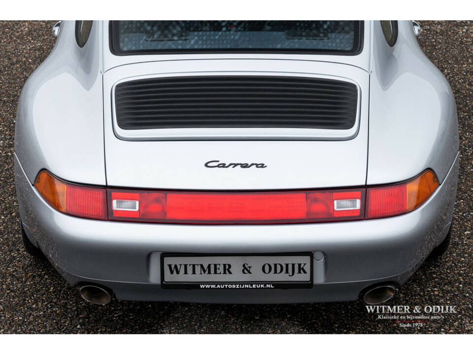 Image 15/29 of Porsche 911 Carrera (1994)