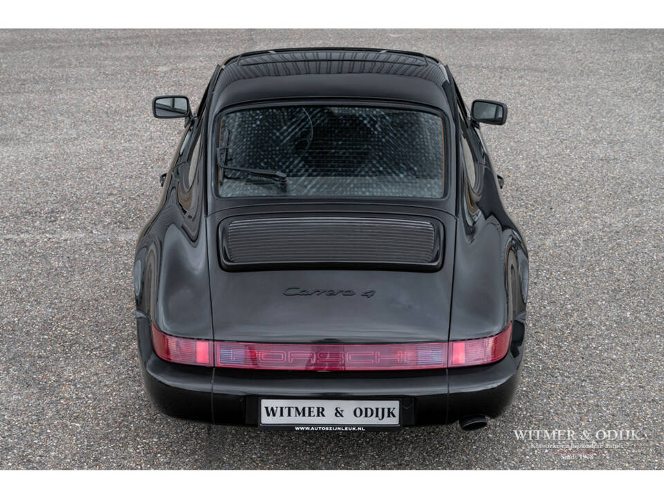 Image 8/28 de Porsche 911 Carrera 4 (1990)