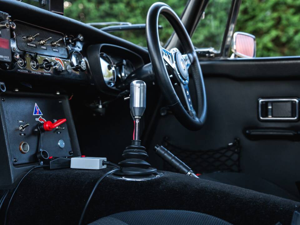 Imagen 22/33 de MG MGB (1969)