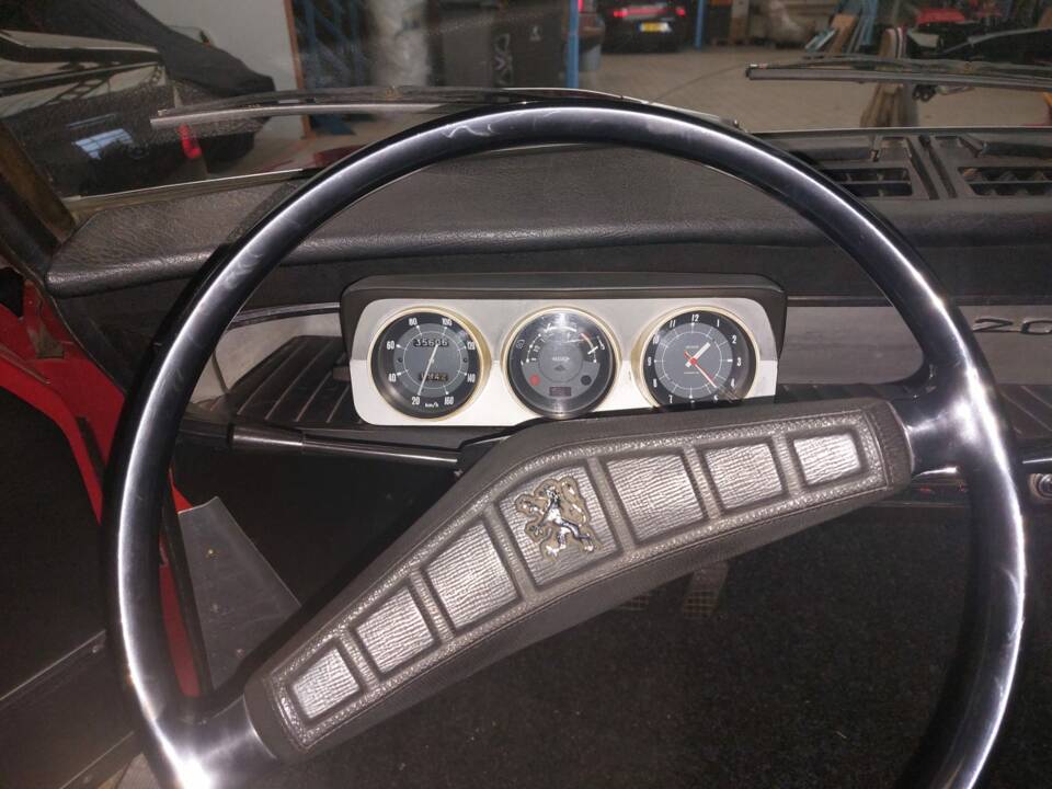 Bild 6/9 von Peugeot 204 Cabriolet (1967)