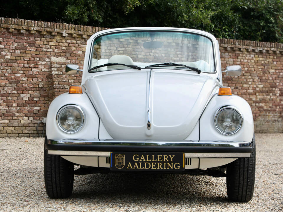 Image 34/50 of Volkswagen Käfer 1303 &quot;Champagne Edition&quot; (1977)