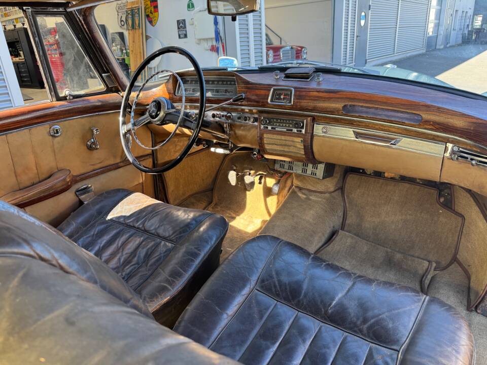 Image 7/17 de Mercedes-Benz 220 S Cabriolet (1956)