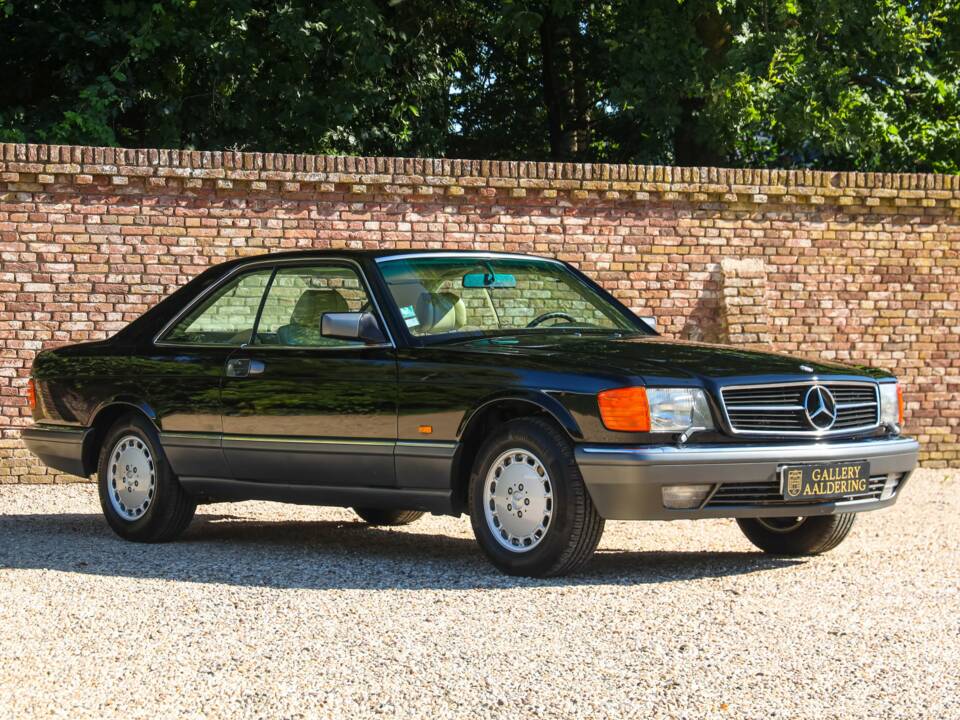 Bild 24/50 von Mercedes-Benz 560 SEC (1987)
