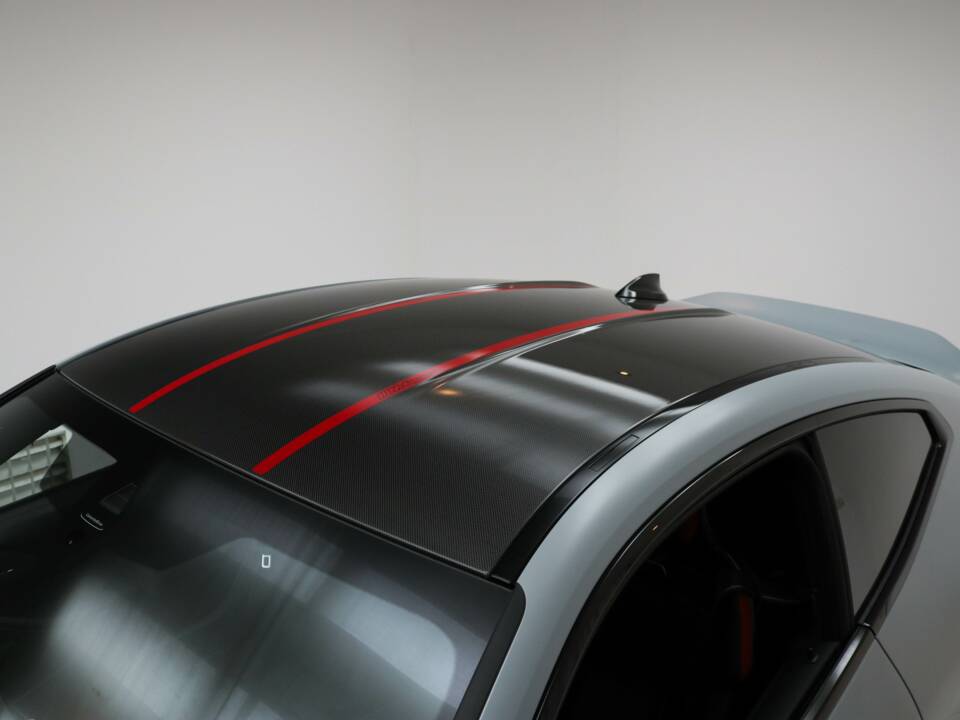 Bild 14/17 von BMW M4 CSL (2022)