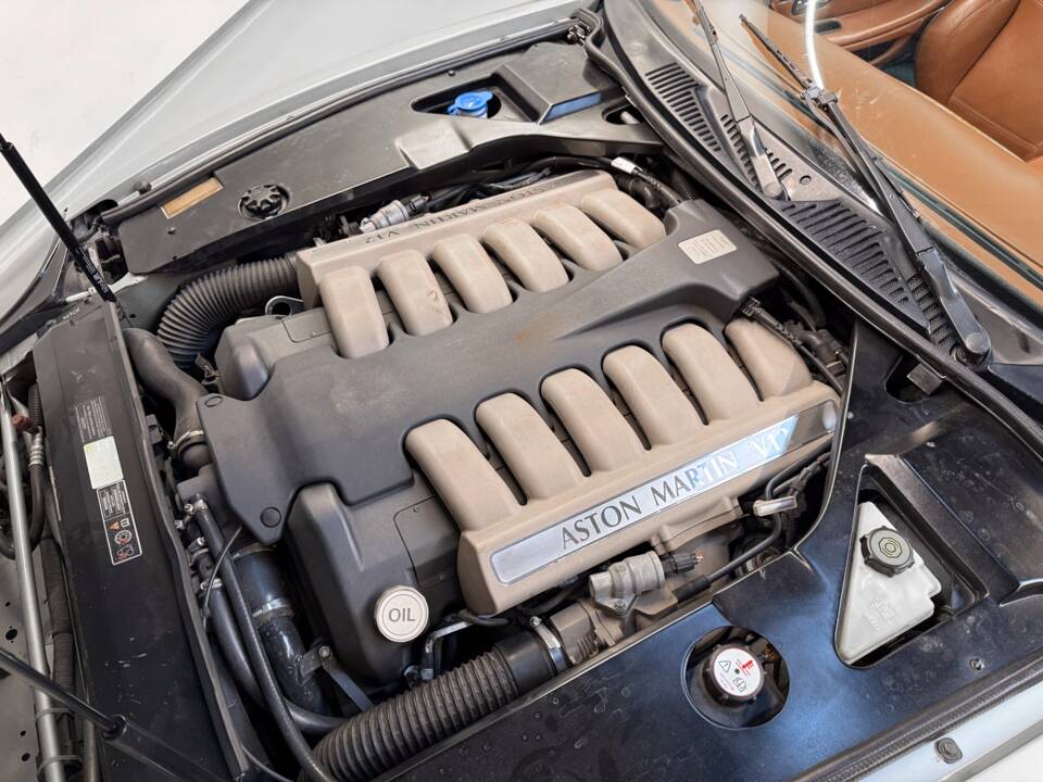 Bild 25/26 von Aston Martin DB 7 Vantage Volante (2003)