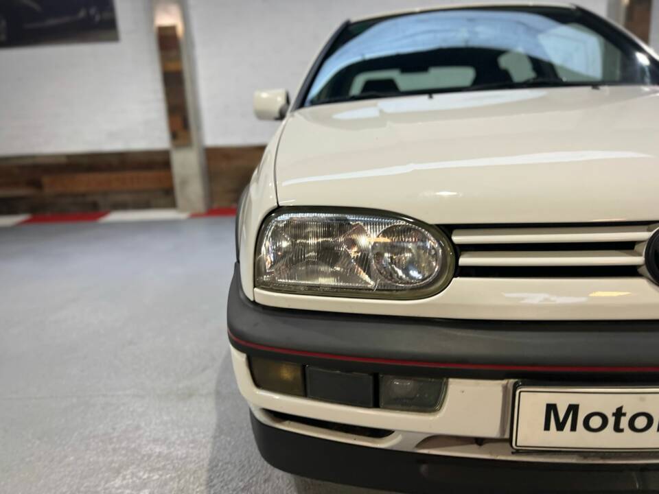 Image 20/50 de Volkswagen Golf III 2.0 16V GTI (1997)