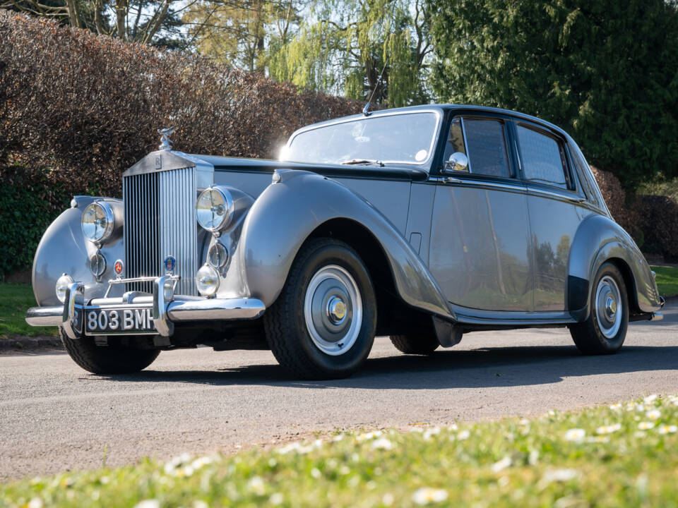 Image 13/15 of Rolls-Royce Silver Dawn (1954)