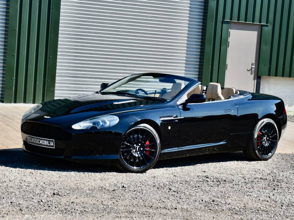 Immagine 2/12 di Aston Martin DB 9 Volante (2007)