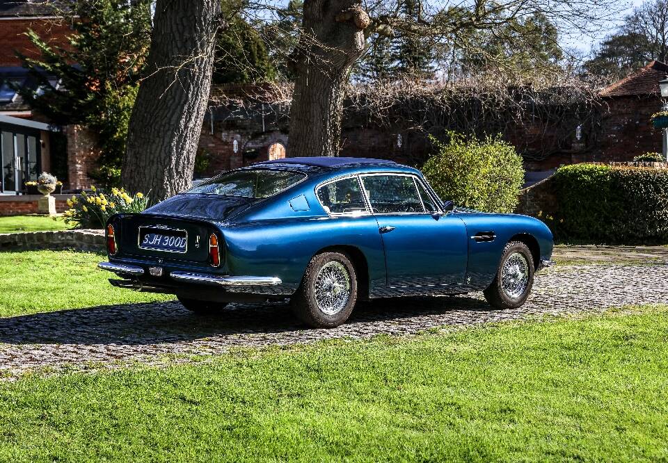 Bild 11/30 von Aston Martin DB 6 Vantage (1966)