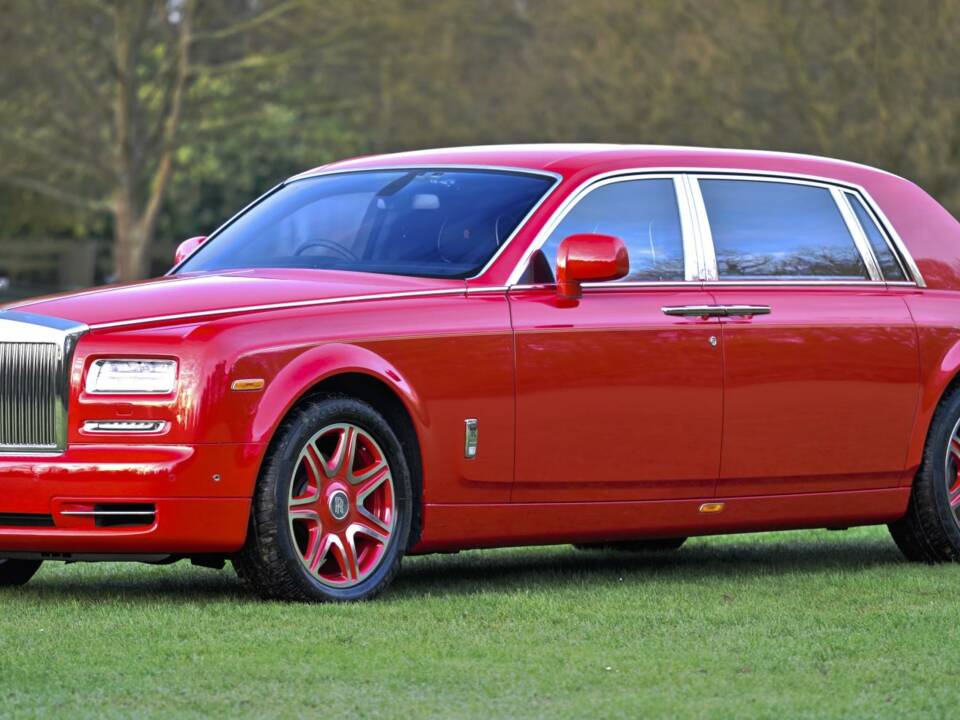 Image 7/50 of Rolls-Royce Phantom VII (2016)