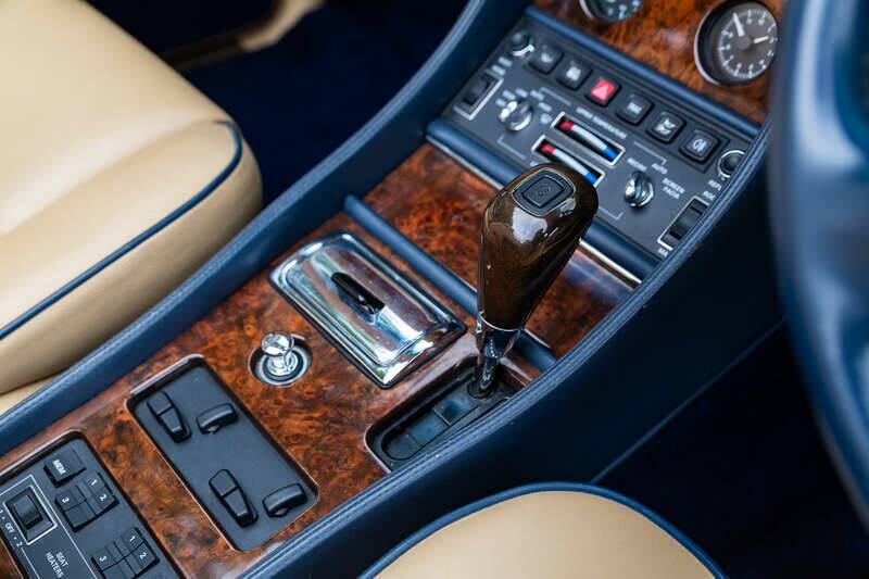 Afbeelding 16/50 van Bentley Azure (1997)