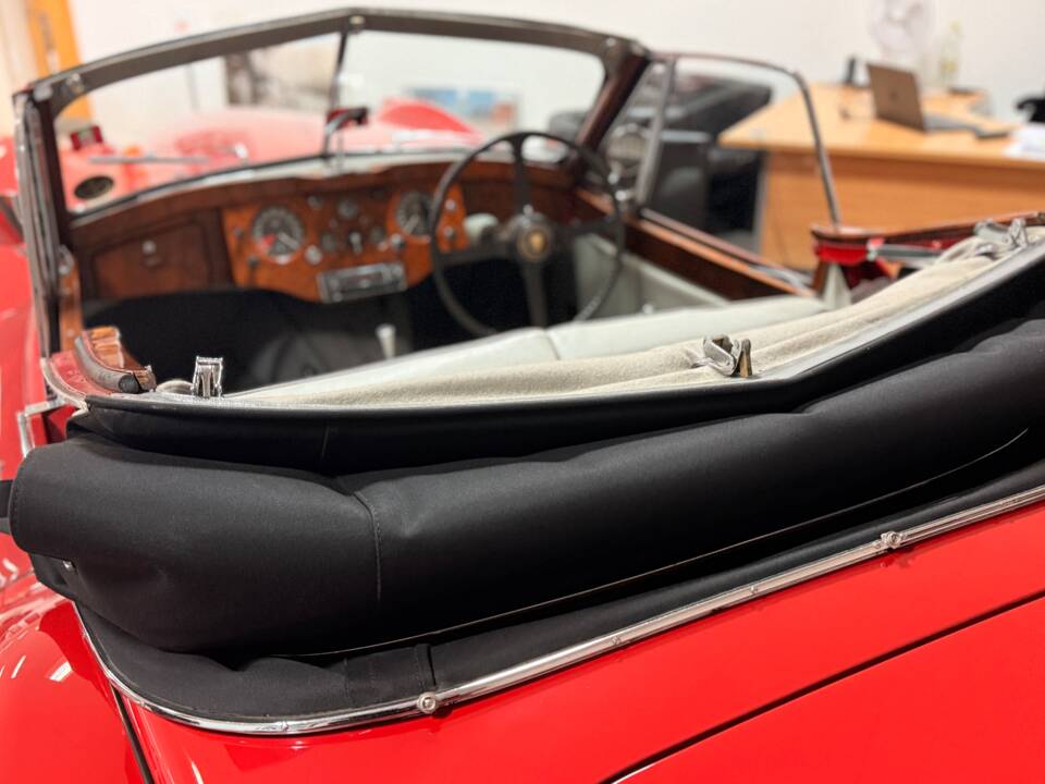 Imagen 25/28 de Jaguar XK 120 OTS (1954)
