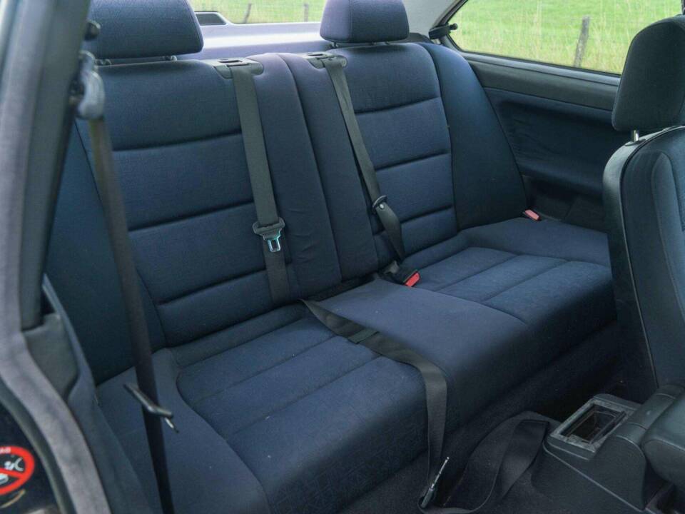 Bild 27/40 von BMW 316i (1998)