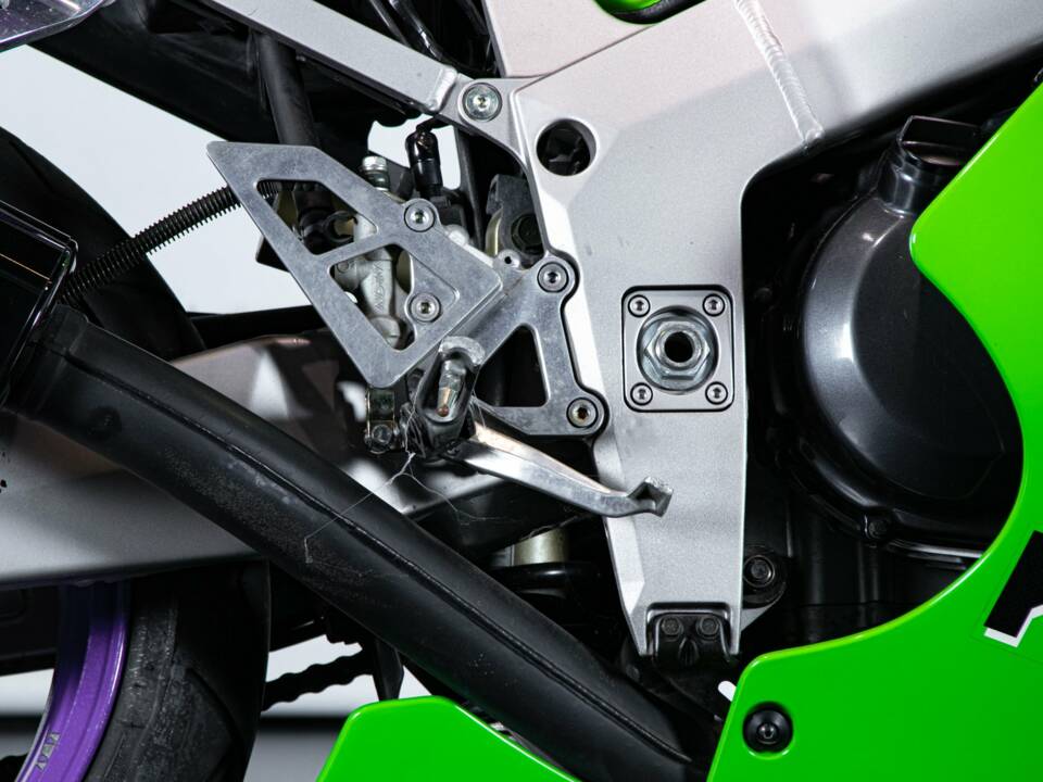 Image 26/50 of Kawasaki DUMMY (1996)