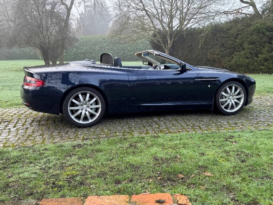 Image 13/48 of Aston Martin DB 9 Volante (2007)