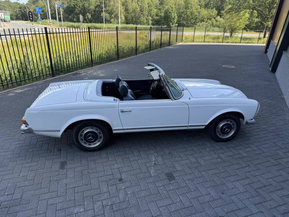 Bild 9/50 von Mercedes-Benz 280 SL (1969)